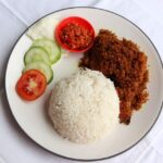 perbandingan bebek carok pusat surabaya dengan tempat makan lain